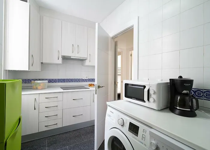 Spacious Centre Apartment In Malaga