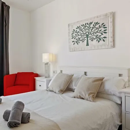 Spacious Centre Apartment In Malaga Exterior photo