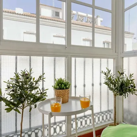 Spacious Centre Apartment In Malaga Exterior photo