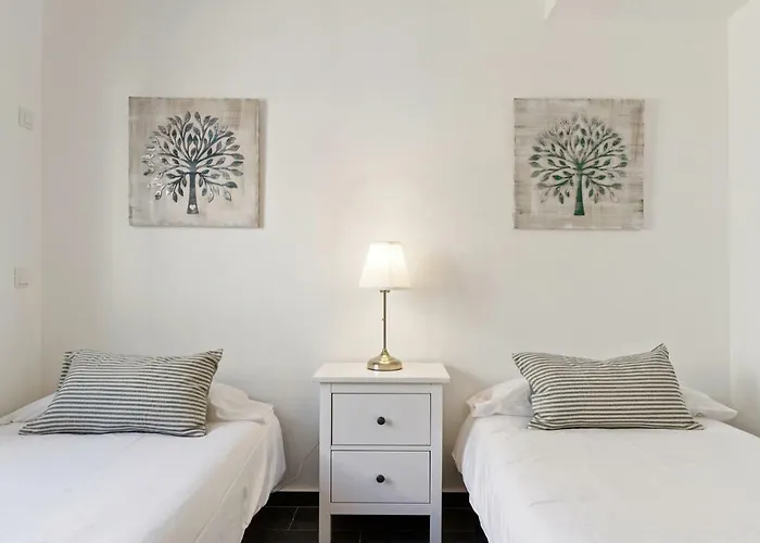 Spacious Centre Apartment In Malaga