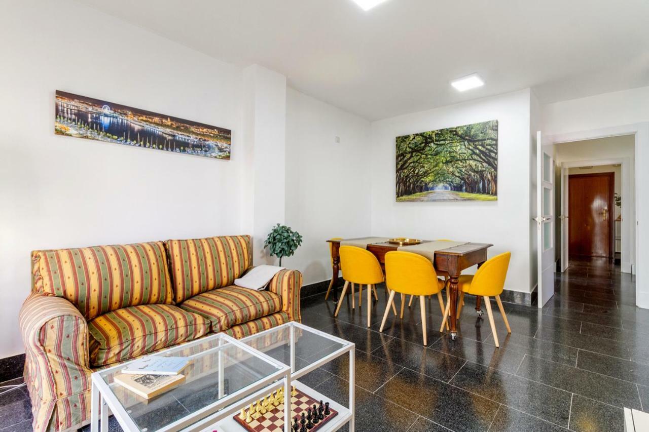 Spacious Centre In Apartment Malaga